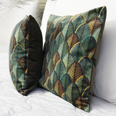 Poszewka Świąteczna ŁUSKA 55x55 Zielone Liście Brązowy Aksamit PolDesign