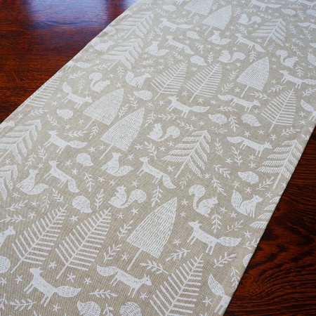 Table Runner Lasek 2.jpg