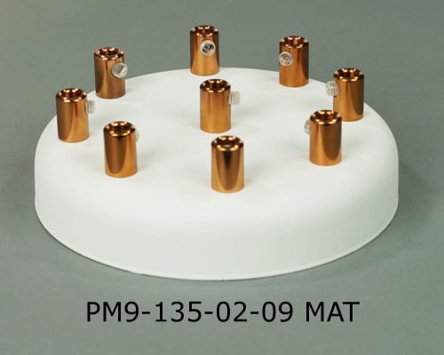 Przejdź do produktu Podsufitka metalowa 9 otworów 135mm kolor biały + miedź