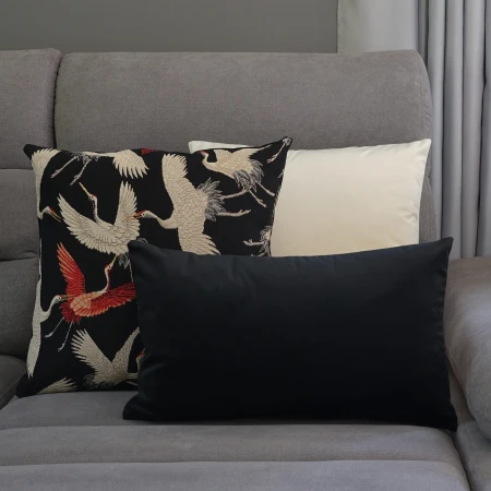 Poszewka 55x55 cm PTAKI gobelinowa czarna ŻURAWIE dekoracyjna PolDesign