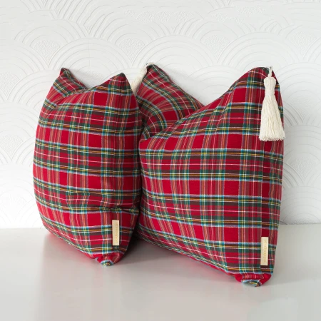 PILLOW SET RED TARTAN WITH GOLD.jpg